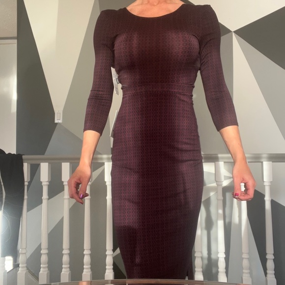 RVCA Two Piece knee length skirt/crop top set - Picture 3 of 7